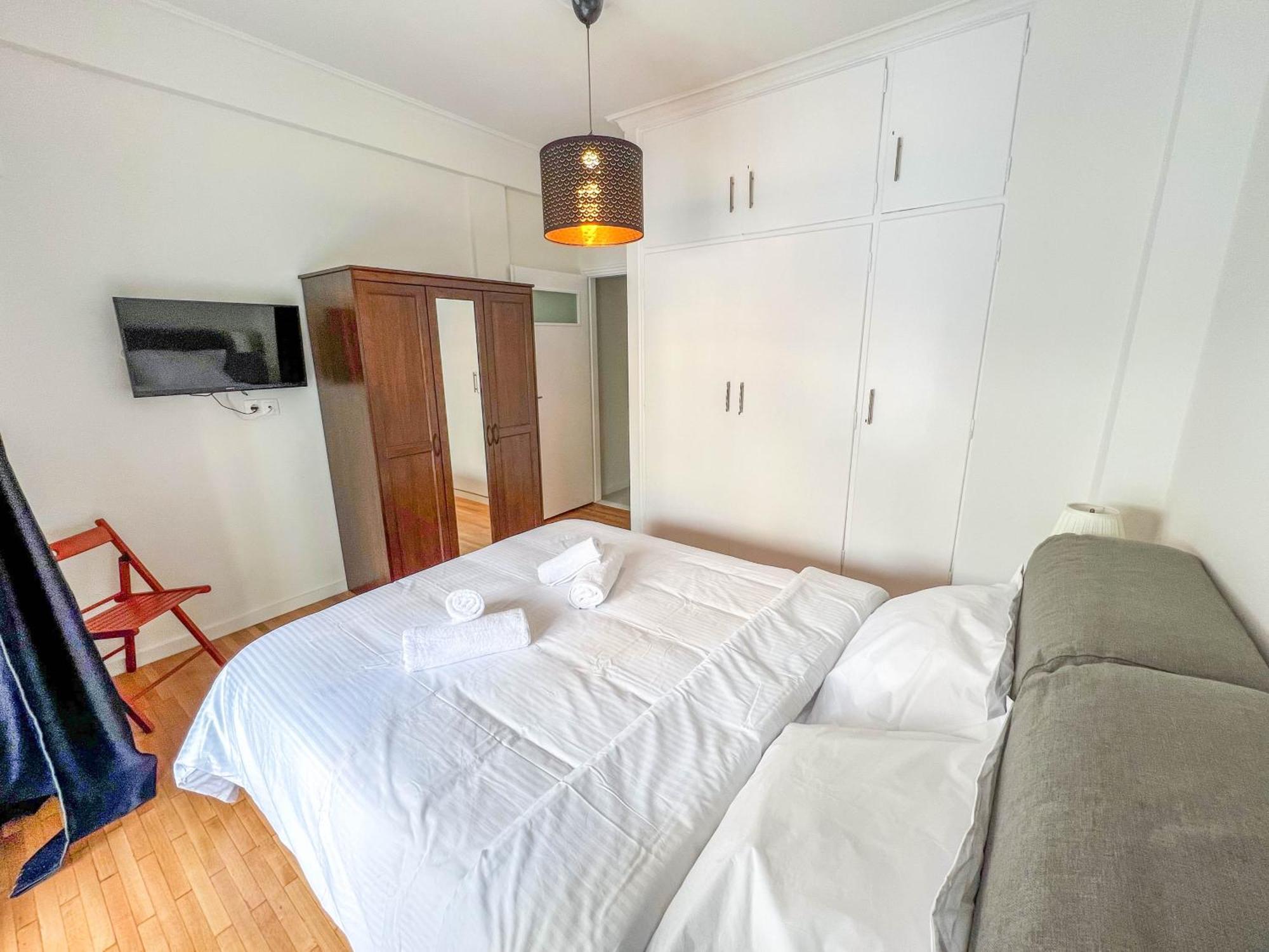 Family Two Bedroom Apartment Benaki Афіни Екстер'єр фото